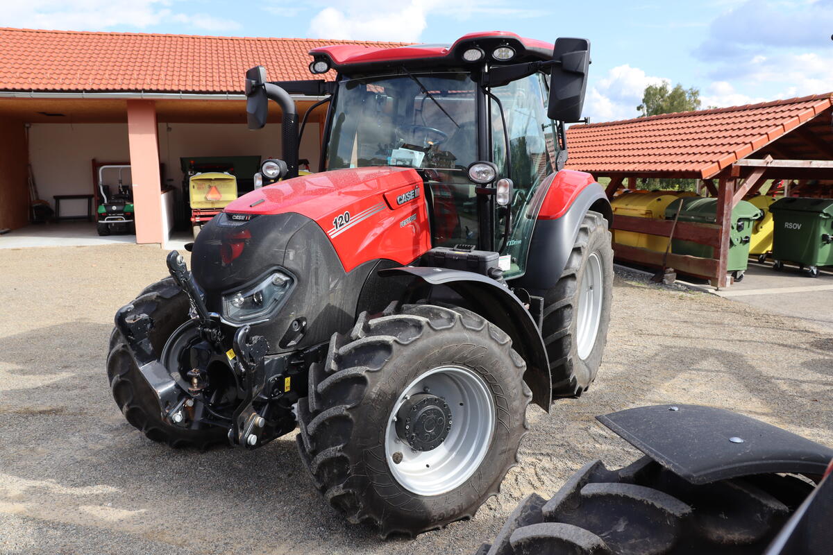 První Case IH Farmall 110 C nové generace v Česku pracuje v obci ...