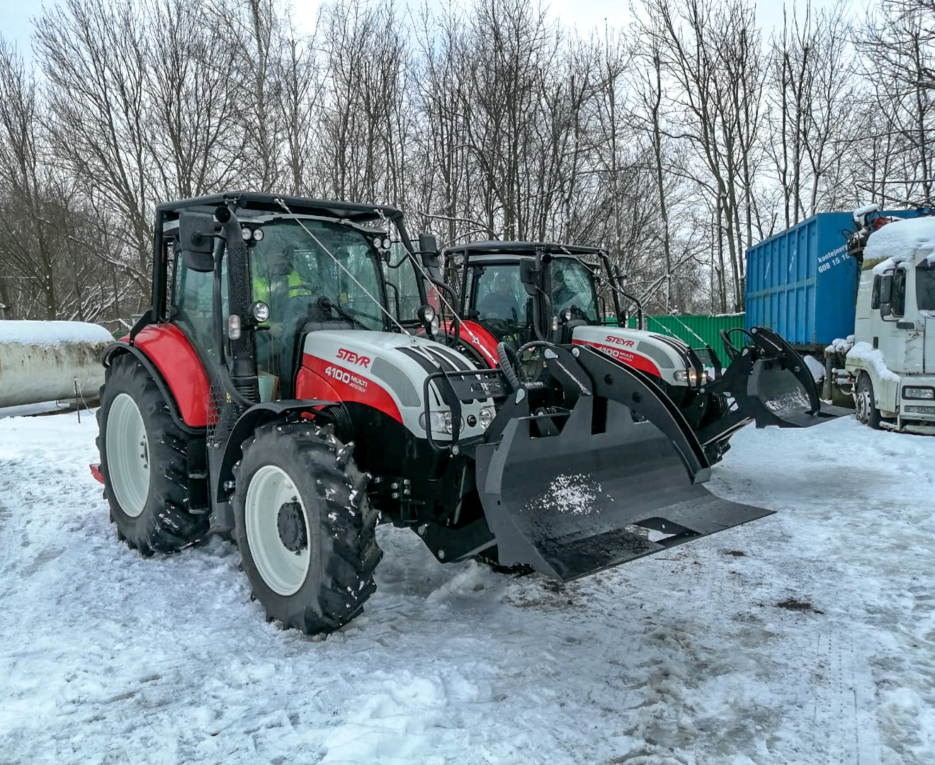 Lesnicka-uprava-traktor-STEYR-AGRI-CS-Forst.jpg